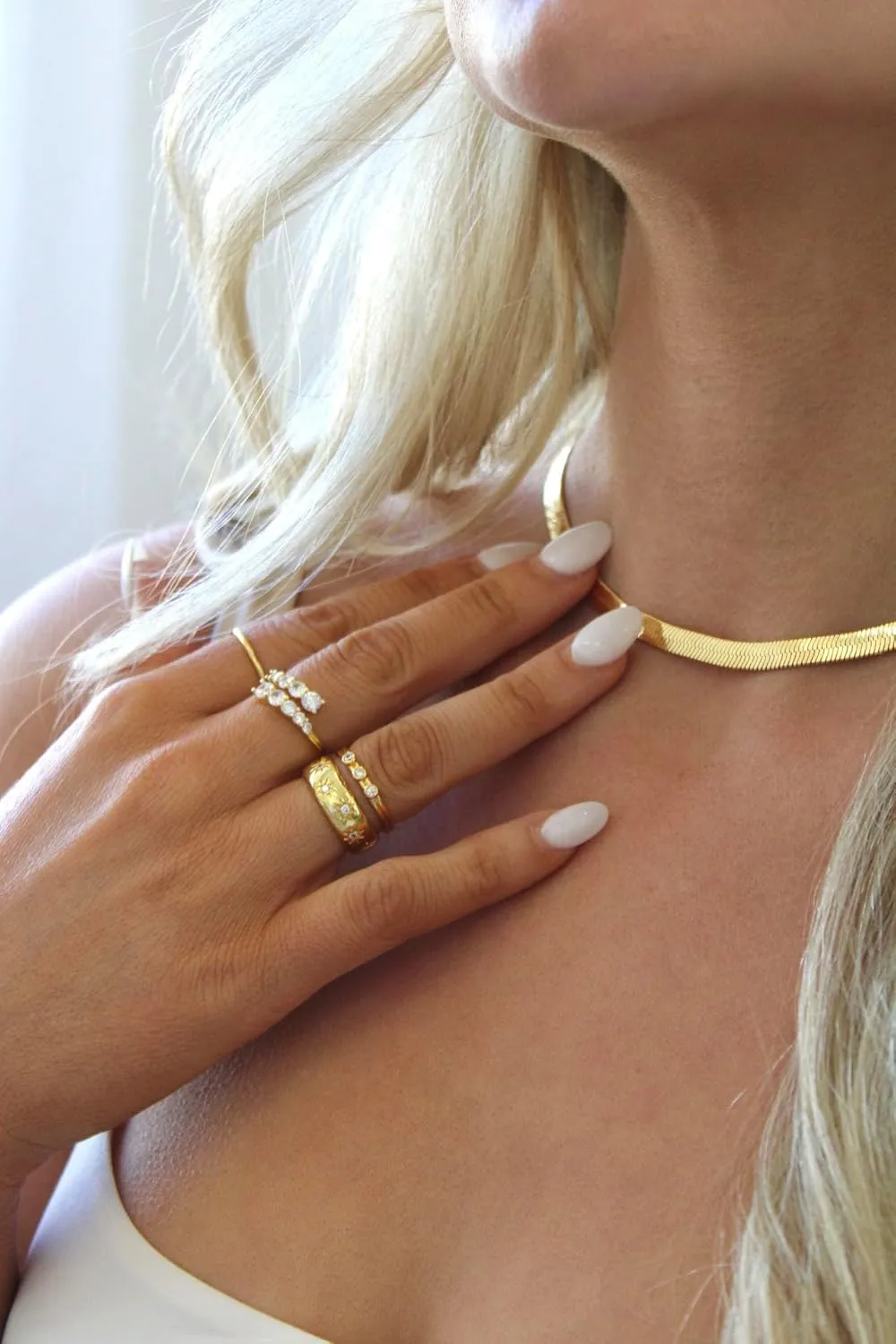 18k Gold Minimalist Plain Stacking Ring Set - 18k Gold Plated, Minimalist Dainty Set Simple Rings for Women Band Knuckle Stacking Midi Rings Elegant Classic Non Tarnish Hypoallergenic Jewelry Gift for Her