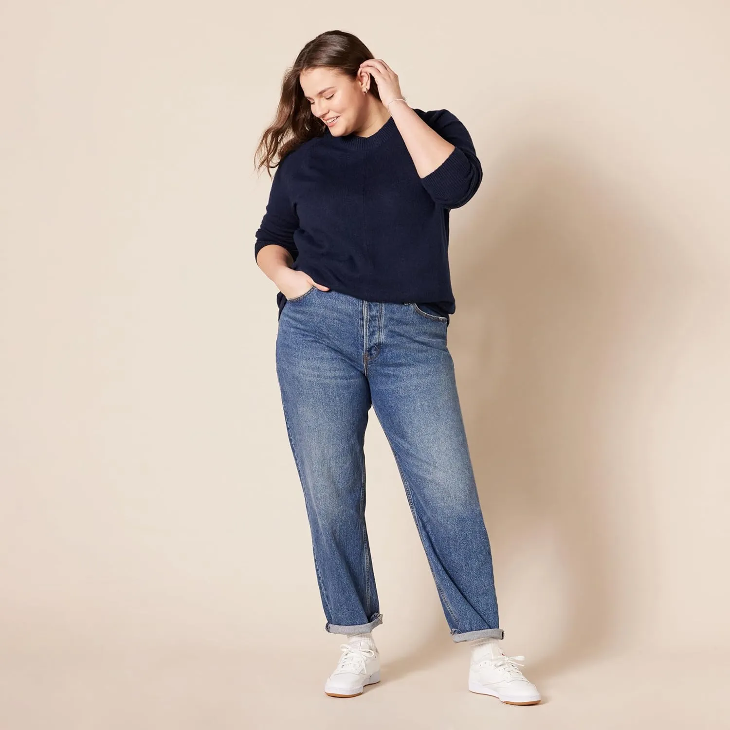 Amazon Essentials Women's Classic-Fit Soft Touch Long-Sleeve Crewneck Sweater