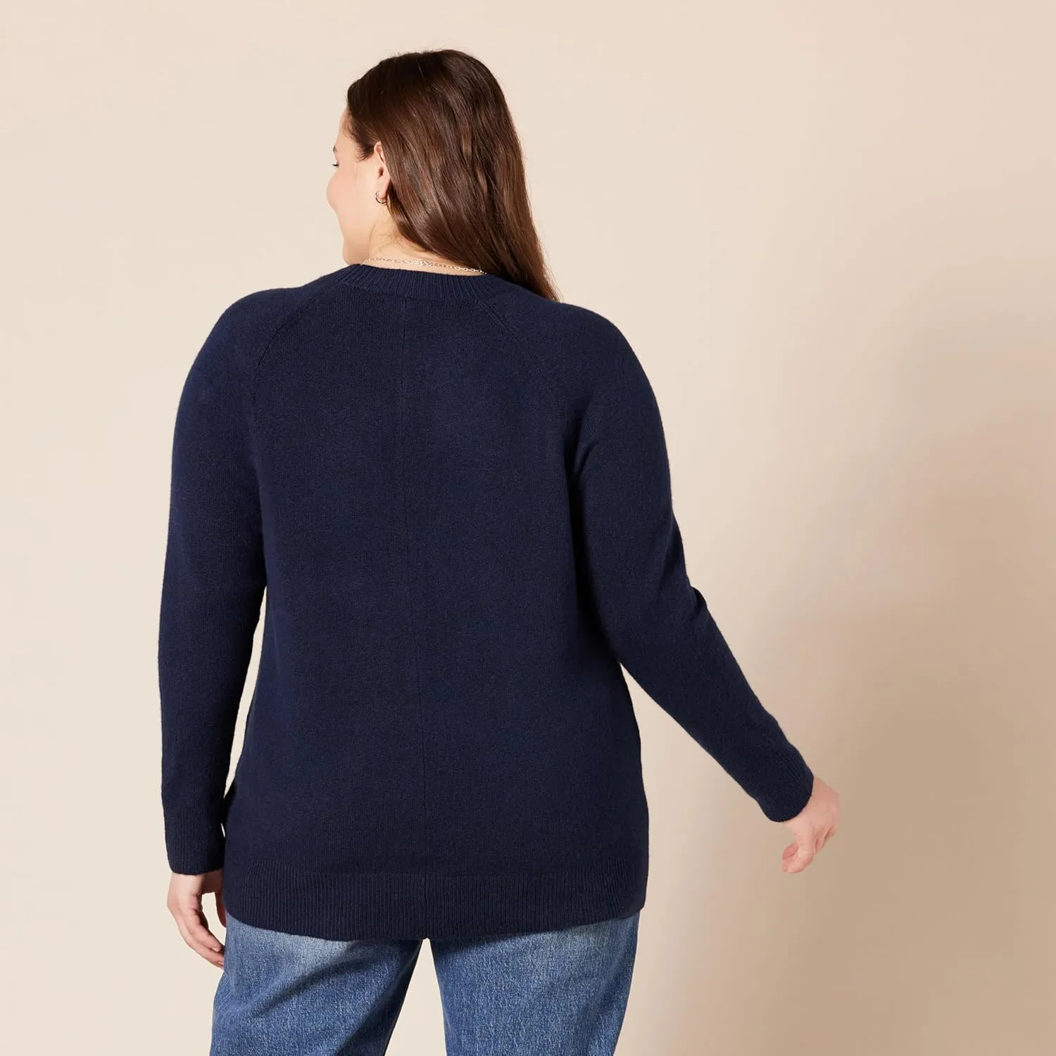 Amazon Essentials Women's Classic-Fit Soft Touch Long-Sleeve Crewneck Sweater