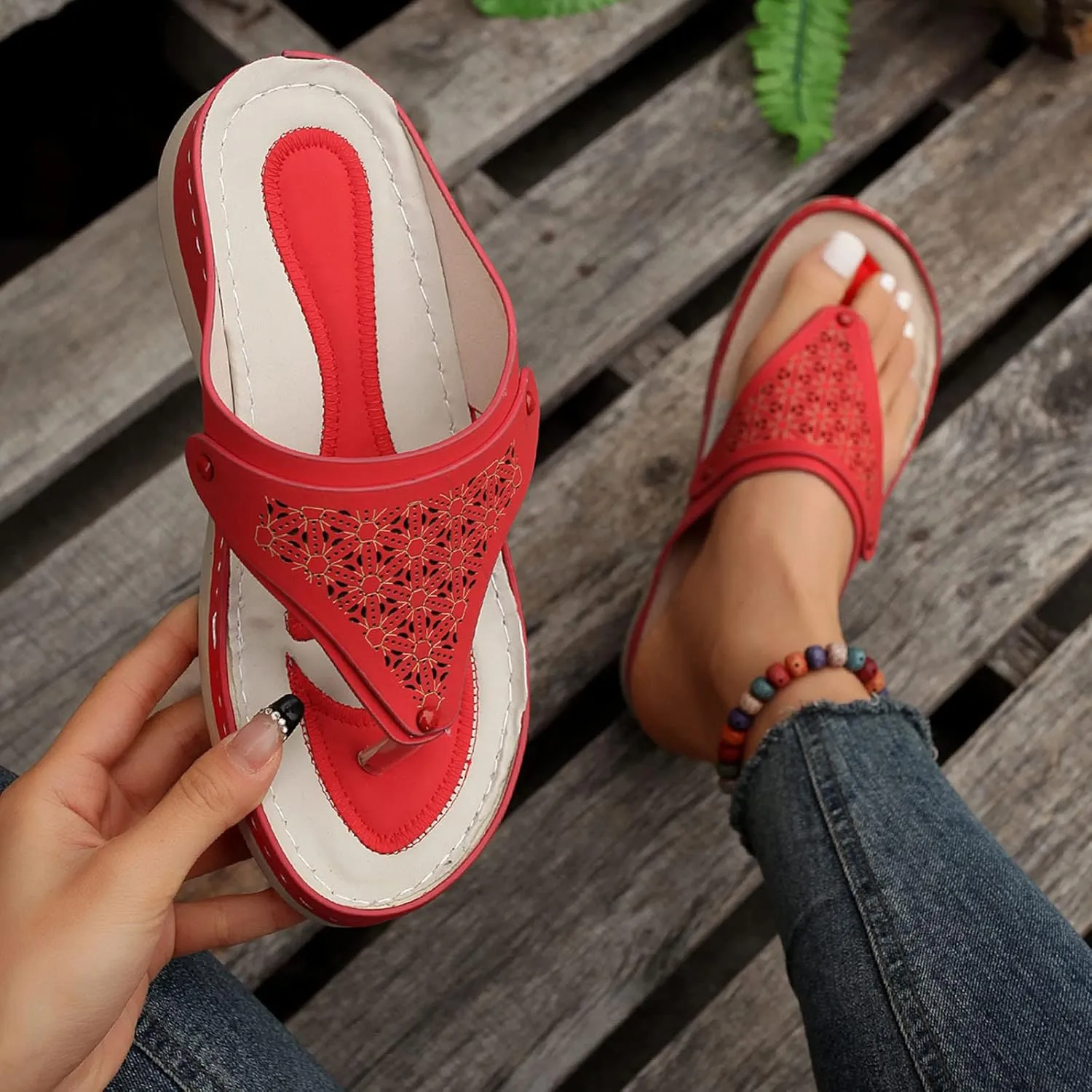 Avylays Breathable Mesh Sports Sandals With Non-Slip Sole Comfort Walking Sandals Slip On Flip Flops Beach Sandals