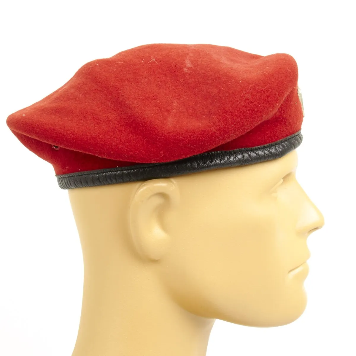 British WWII Style Parachute Regiment Beret with Reproduction Wings Badge