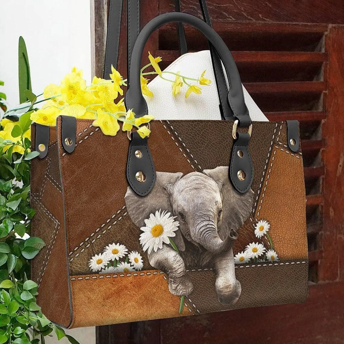 Elephant Leather Bag for Women, Elephant Handbags Crossbody Purse Ladies Chic Satchel Shoulder Bag with Removable Strap, Elephant Daisy Gift for Mom Friend (One Size, Brown)