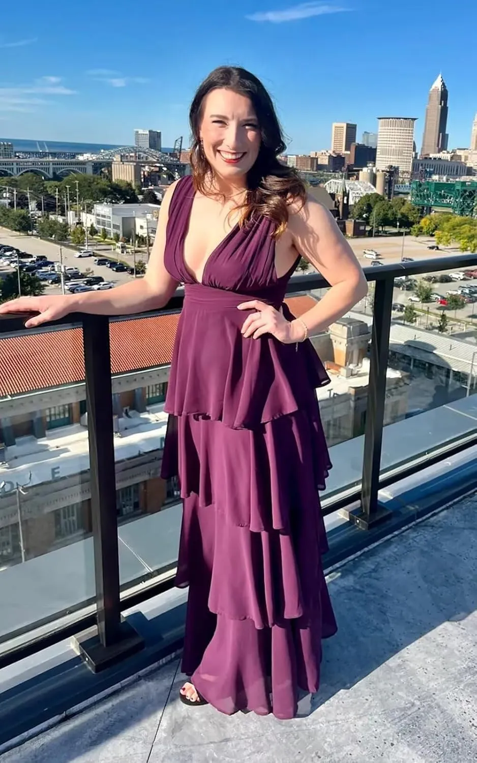 GDJDIFK Tiered Ruffles Bridesmaid Dresses 2025 Long Chiffon A-Line Wedding Party Dress V-Neck Formal Evening Gowns for Women