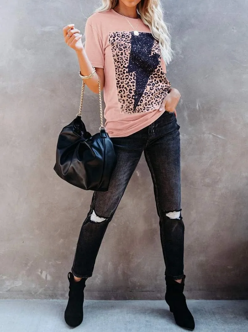 INFITTY Womens Basic Graphic Tees Casual Summer Short Sleeve Shirt Blouse Lightning Leopard Print Tops Tunic
