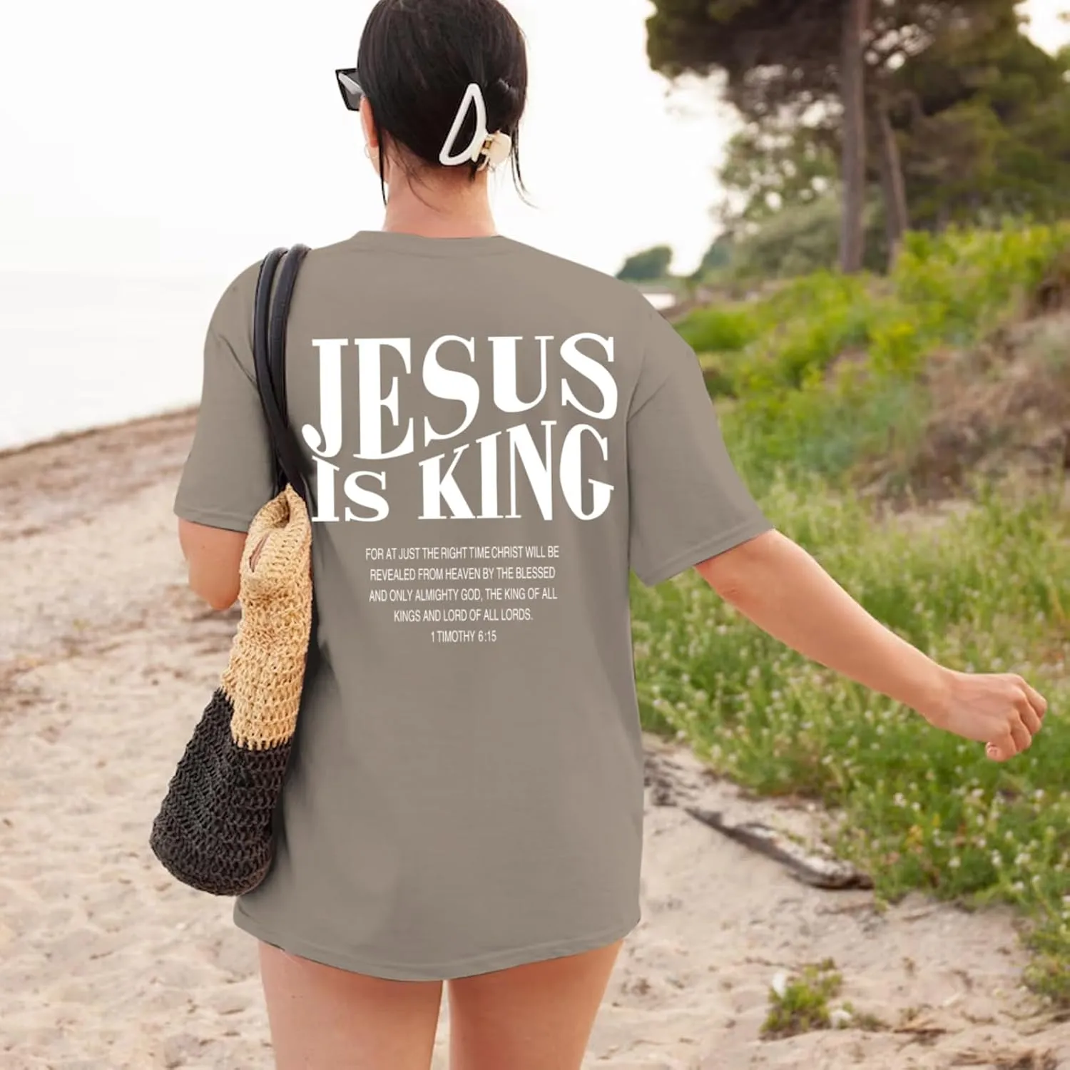 Oversized Tshirts for Women Christian Jesus is King Shirt Faith Religious Sayings Tees Loose Casual Bible Verse Tops