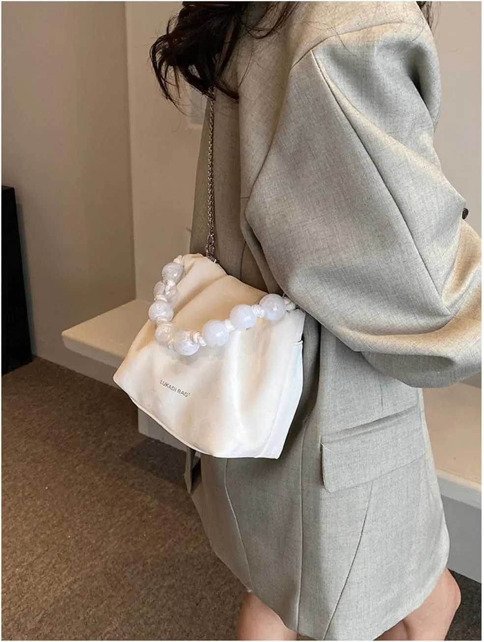 Peal Chain Bucket Bag for Women Small Leather Crossbody Bucket Handbag Top Handle Evening Bucket Clutch Purse
