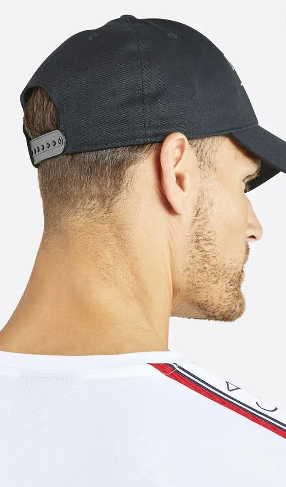 TITAN CAP