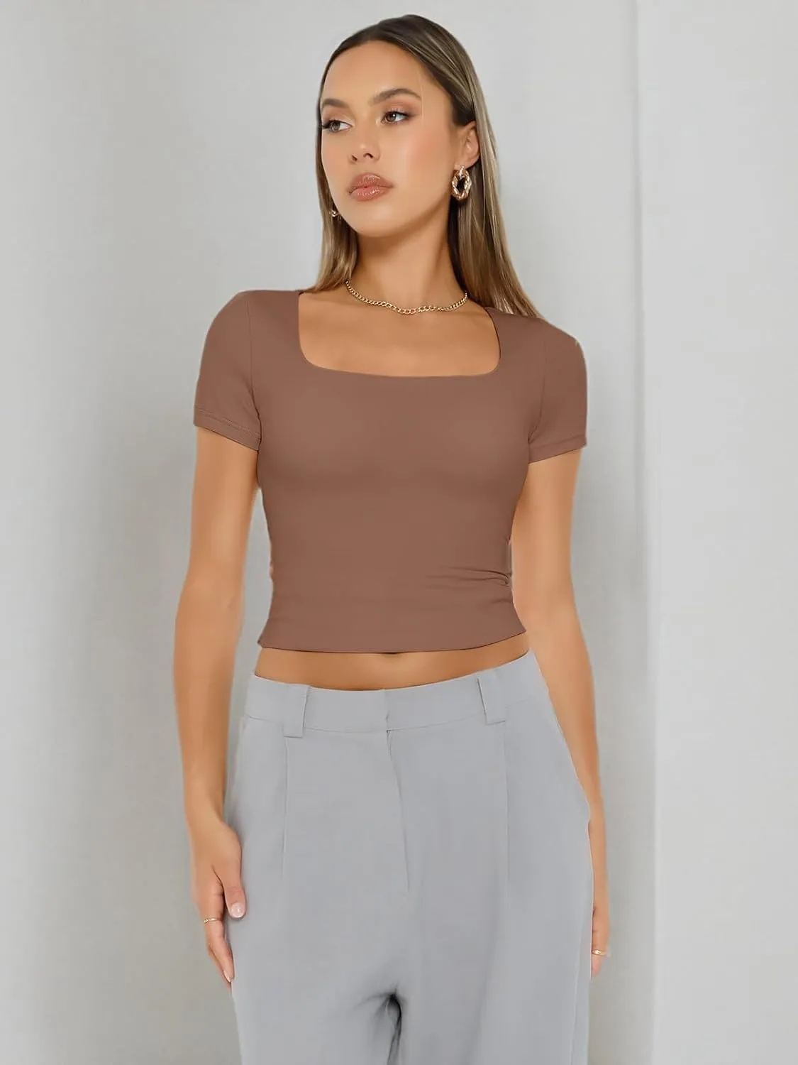 Trendy Queen Tshirts Shirts for Women Double Lined Going Out Crop Tops 2025 Spring Summer Workout Y2k Clothes Beach Fashion