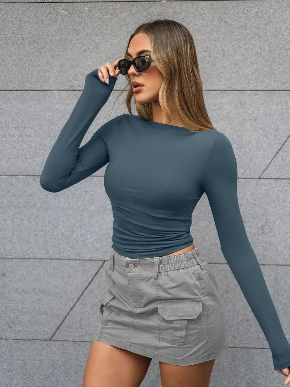 Trendy Queen Women's Boat Neck Tops Long Sleeve Shirts Casual Fitted Tee Shirts Solid Color Fall Basic Clothes