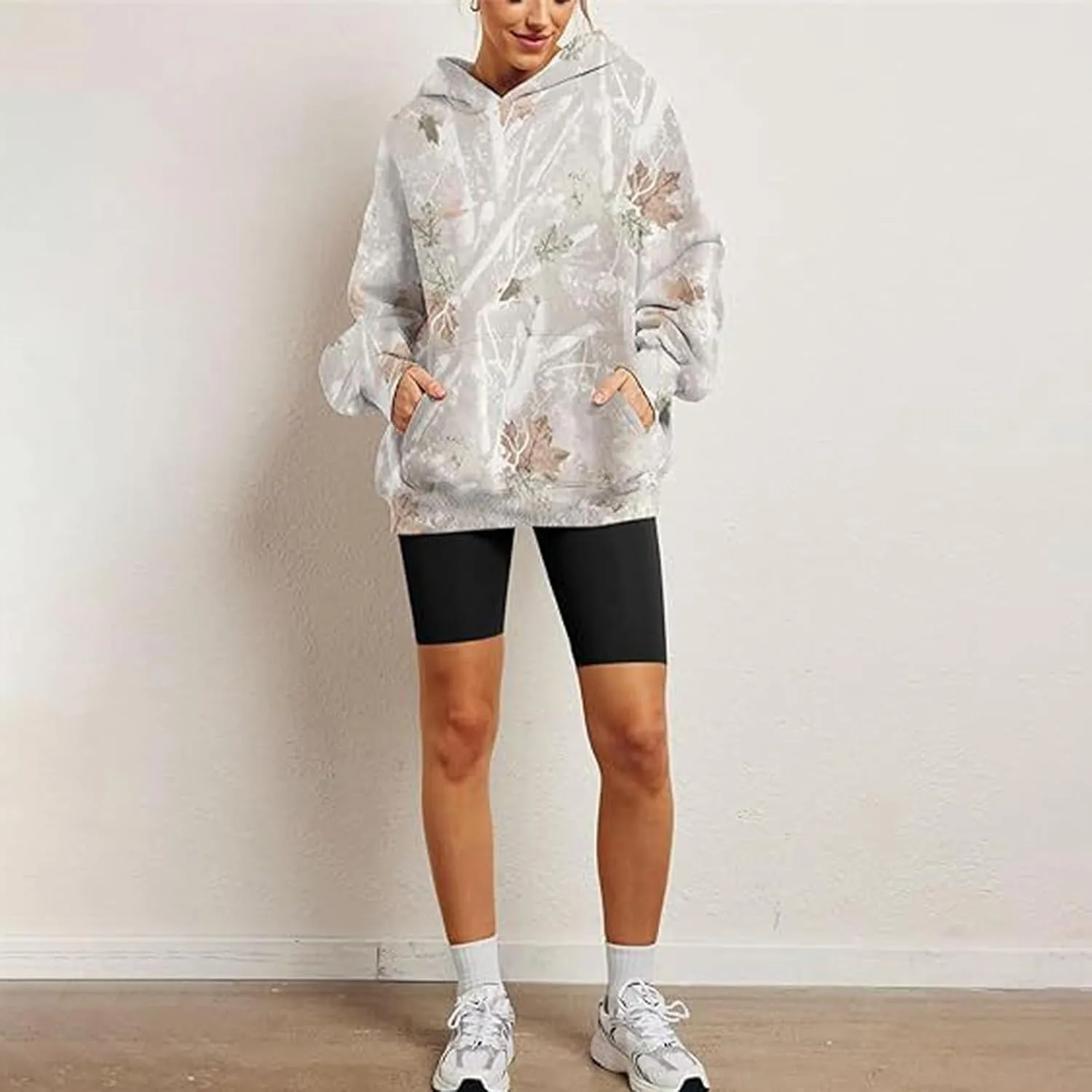 Women's Camo Hoodie Oversized Sweatshirt Maple-Leaf Print Long Sleeve Hoodies With Pocket Casual Fall Pullover