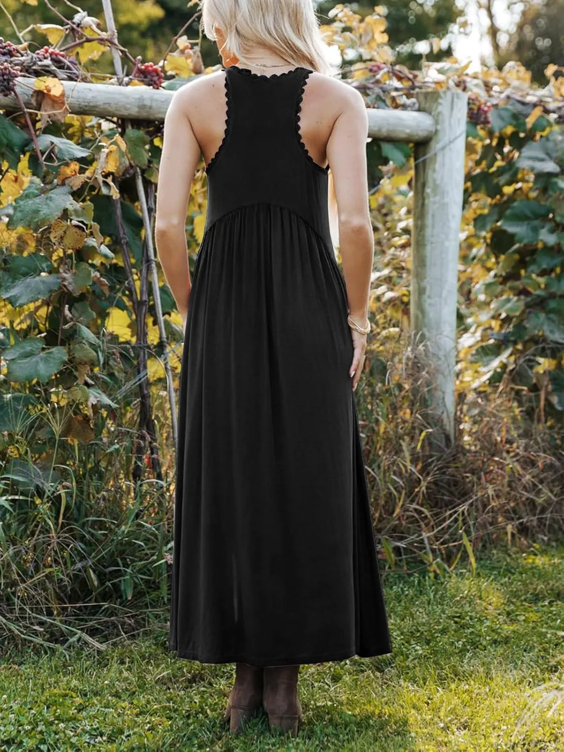 Women's Maxi Dress Summer Sleeveless Crewneck Swing Sundress Casual Loose Long Dresses with Pockets