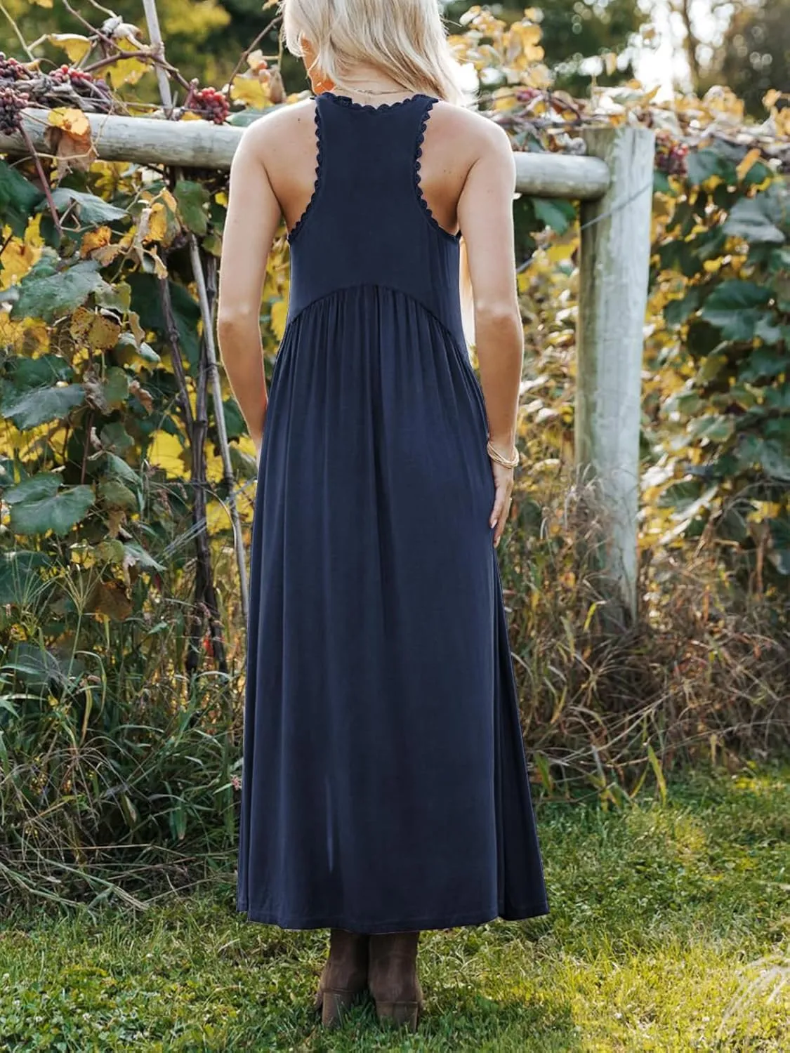 Women's Maxi Dress Summer Sleeveless Crewneck Swing Sundress Casual Loose Long Dresses with Pockets