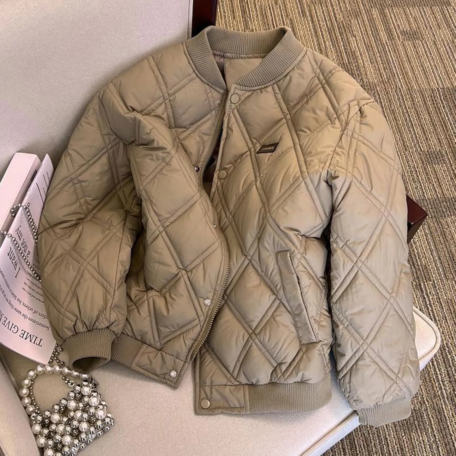 Women's Quilted Jackets Lightweight Button Down Winter Down Coats Trendy Oversized Casual Bomber Jacket with Pockets